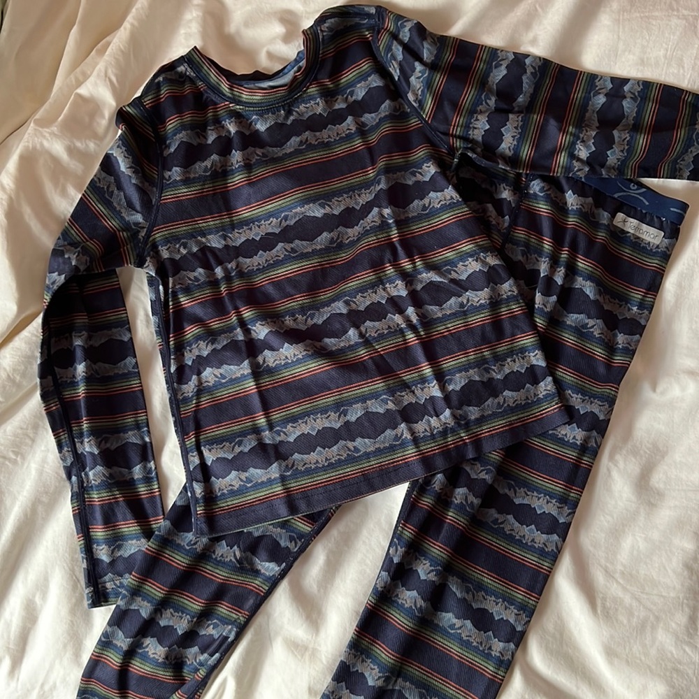 Kids thermal baselayer long underwear pajamas M